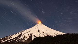 El volcán Villarrica, el más riesgoso de Chile, provoca una serie de sismos y pone en alerta a las autoridades