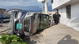 Arequipa: Choque de patrullero y automóvil deja dos personas heridas