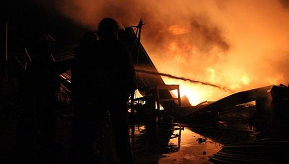 Incendio en mercado de Trujillo dejó S/.4 millones en pérdidas