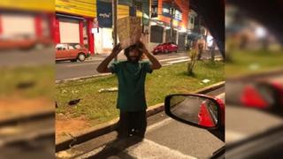 Brasil: el radical cambio de un hombre en situación de calle gracias a un estilista de buen corazón