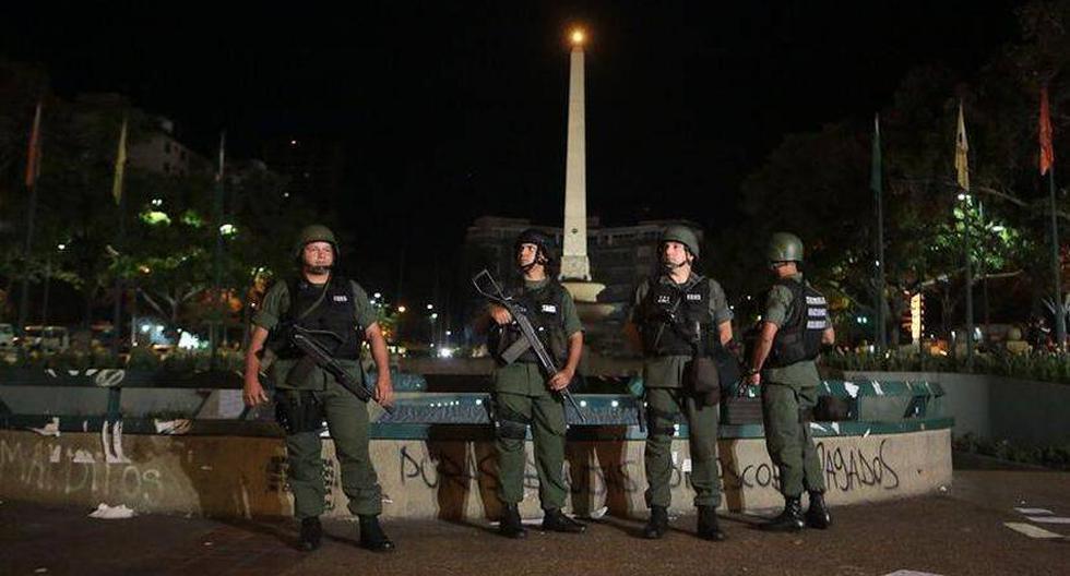 Agentes de la Guardia Nacional tomó la plaza Francia, tomada desde hace un mes por opositores. (Foto: @MONRI2009)