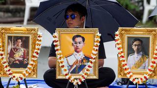 Tailandia: Milesacampan para el funeral del rey Bhumibol
