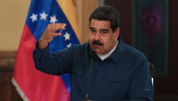 "La gasolina y los hidrocarburos deben colocarse al precio internacional para que se acabe el contrabando a Colombia y los países del Caribe”, dijo Nicolás Maduro en un discurso televisado. (EFE)