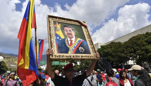 Los chavistas tienen la esperanza de que Maduro logrará superar la crisis económica que vive Venezuela. (Foto: AFP)