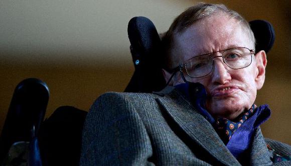 Stephen Hawking cumple 75 años en la cúspide de la fama