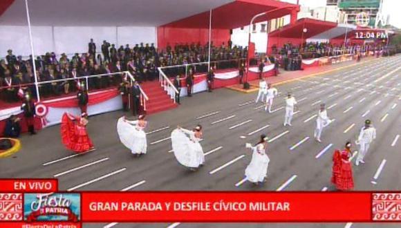 Los cadetes de la Escuela Militar Francisco Bolognesi sorprendieron a todos con este baile. (Foto: América TV)