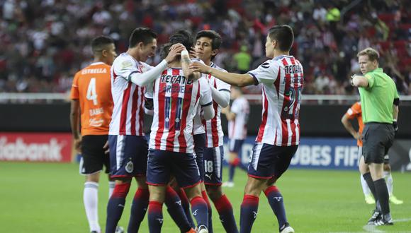 Chivas de Guadalajara no tuvo problemas para vencen al Cibao de República Dominicana y avanzó a los cuartos de final de la Concachampions 2018. (Foto: EFE)
