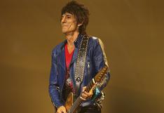 Ronnie Wood, guitarrista de The Rolling Stones, revela que tuvo cáncer al pulmón