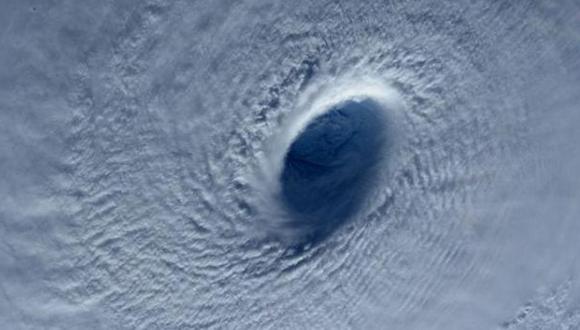 Twitter: el súper tifón Maysak captado desde el espacio (FOTOS)