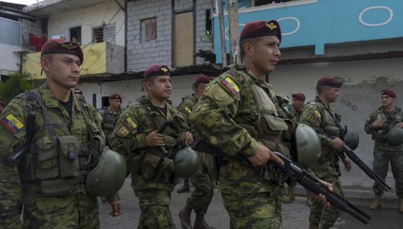 Militares ecuatorianos realizarn hoy operativos con fin de contrarrestar hechos delictivos y de violencia, durante el primer día de estado de excepción, en Guayaquil (Ecuador).