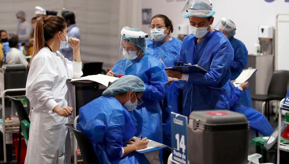 Los contagios diarios por coronavirus en España alcanzaron este martes la cifra más alta en lo que va de pandemia, con 49.823 nuevos casos en el último día. (Foto: Daniel Muñoz / AFP)