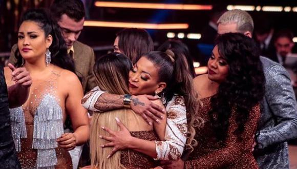 Paula Arias agradeció a sus compañeros y se retiró en medio de abrazos. (Foto: Instagram)