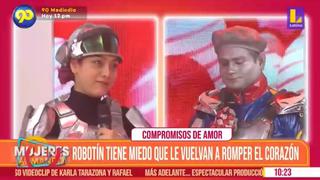 ‘Robotín’ y ‘Robotina’ lloran en vivo en “Mujeres Al Mando” al hacerse promesas de amor | VIDEO