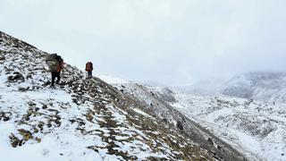 Llegaron a la cima del Everest, pese a tener coronavirus