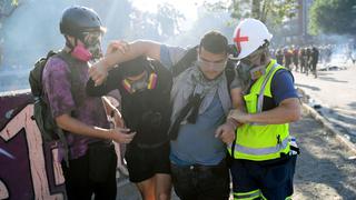 La Cruz Roja de Chile reporta escasez de insumos para curar a los heridos en las protestas