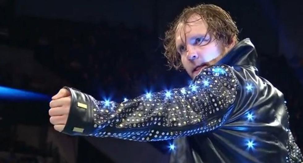 Dean Ambrose destrozó la chaqueta de Chris Jericho | Foto: WWE