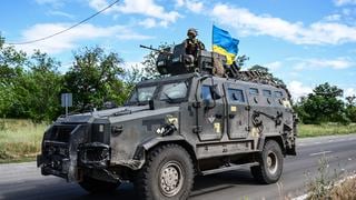 Fundaciones y voluntarios recaudan fondos para equipar al Ejército ucraniano