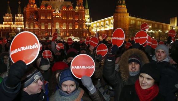 Miles protestan en Moscú tras arresto de crítico de Putin