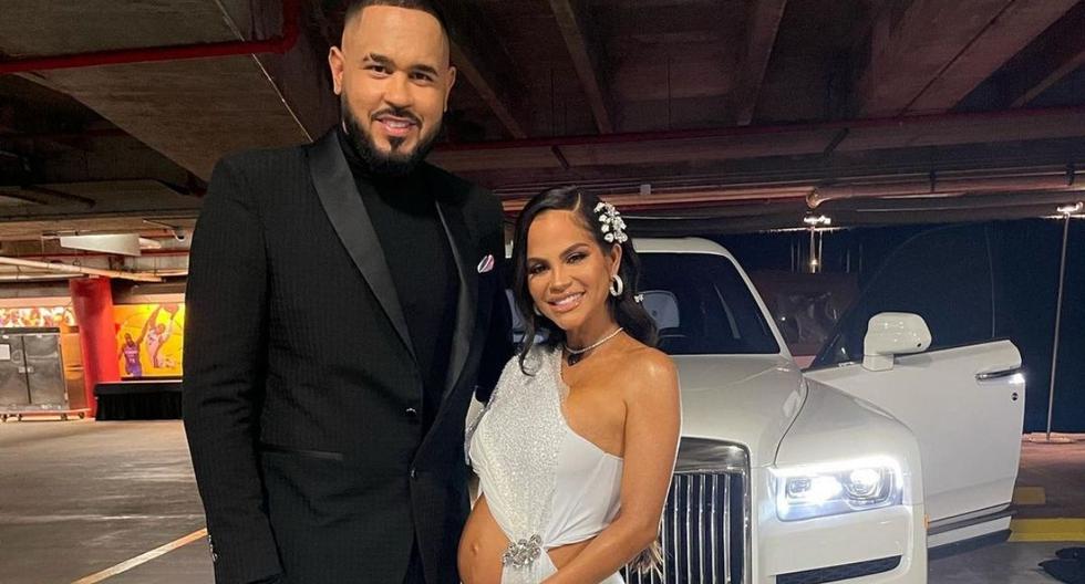 Natti Natasha and Raphy Pina star in Photoshoot after announcing that they will be Parents