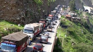 Sismos en Matucana: restringen tránsito en la Carretera Central