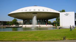 ¿Se puede ver un OVNI en medio de Eindhoven? Conoce el Evoluon