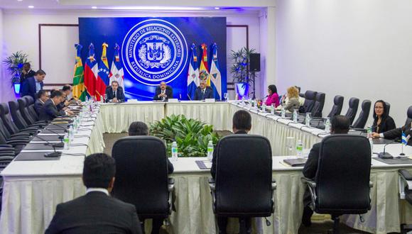 El Gobierno de Venezuela y la oposición se reúnen en una mesa de diálogo en Santo Domingo. (Foto: AFP/Erika Santelices)