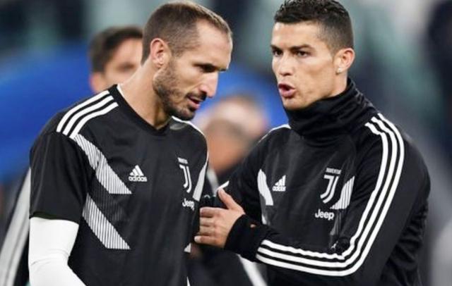 Giorgio Chiellini / Doctor en Economía por su tesis del modelo económico de la Juventus. (Foto: Agencias)