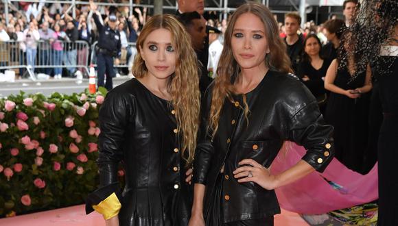 Las diseñadoras y actrices Mary-Kate y Ashley Olsen se muestran más unidas que nunca, pese al difícil momento que pasa Mary-Kate con Olivier Sarkozy. (AFP).