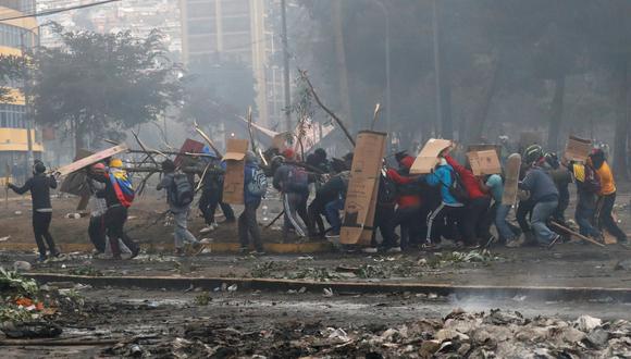 Estallan nuevos choques entre la policía de Ecuador y manifestantes en Quito. (REUTERS/Henry Romero).