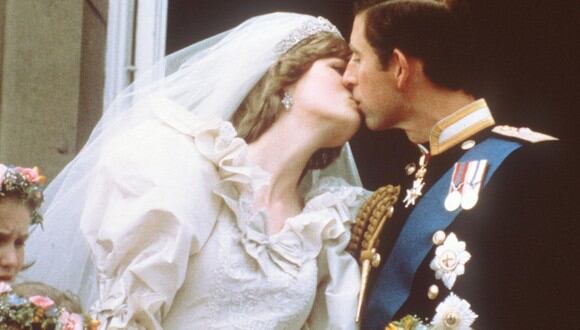 El príncipe Carlos y Lady Diana Spencer se casaron en la catedral de San Pablo el 29 de julio de 1981 (Foto: AFP)