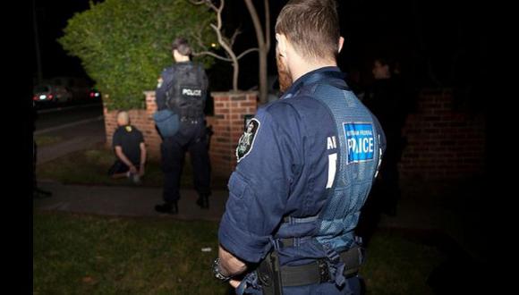 Australia: Matan a joven yihadista que hirió a dos policías