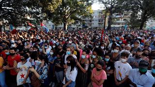 Cubanos pro gobierno de Díaz-Canel se manifiestan contra movimiento de artistas críticos | FOTOS
