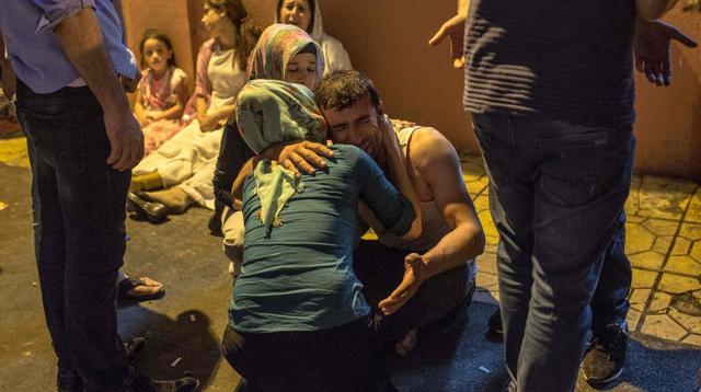El dolor invade Turquía tras el ataque suicida en una boda - 3
