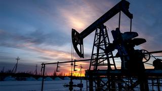 Precio del petróleo en Estados Unidos: ¿por qué se produjo su caída histórica?