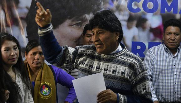 El expresidente de Bolivia, Evo Morales, habla durante una conferencia de prensa, en La Paz, el 11 de octubre de 2023. (Foto de AIZAR RALDES / AFP)