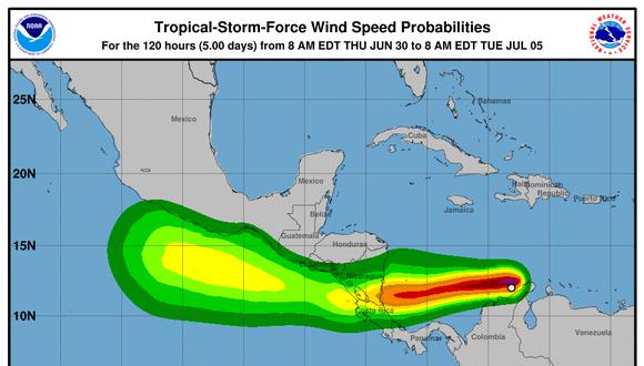 La trayectoria de la tormenta tropical Bonnie que se acerca a Centroamérica. (NHC).
