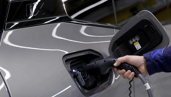 Si algo caracteriza este periodo de los autos eléctricos es la constante búsqueda de tecnologías más eficientes. (Foto: AFP)