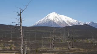 Turismo candente: Vive de cerca una erupción volcánica en Rusia