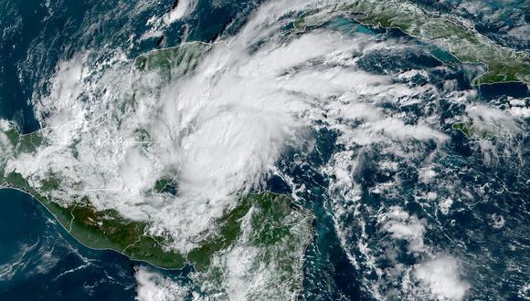 Huracán Lisa: Guatemala suspende las clases en el norte del país ante el impacto del ciclón. (AFP).