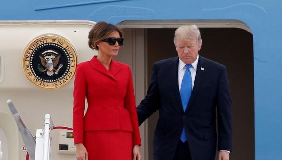 Una nueva teoría señala que la esposa del presidente Trump estaría siendo suplantada. La explicación se encuentra en su nariz. (Foto: AP)