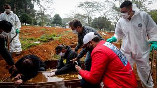 Brasil roza las 144.000 muertes y los 4,9 millones de casos de coronavirus 