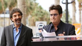 Chuck Lorre agradece a Charlie Sheen por "Two and a Half Men"