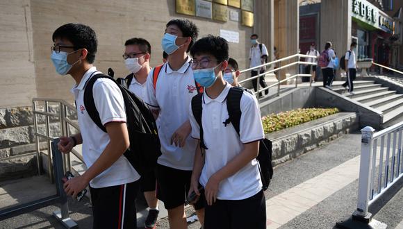 China: Beijing ordena el cierre de todas sus escuelas por rebrote “extremadamente grave” de coronavirus. (Foto: GREG BAKER / AFP).