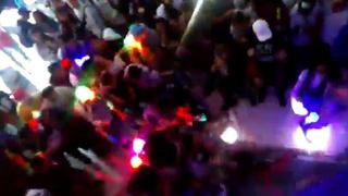 El momento cuando se desploma el piso de una discoteca en plena fiesta | VIDEO