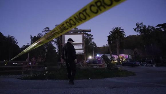 Una cinta policial cerca de la escena de un tiroteo en Half Moon Bay, California, el lunes 23 de enero del 2023. (Foto AP/Jeff Chiu).