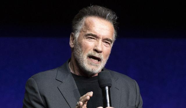 Arnold Schwarzenegger quizá no imaginó que recibiría muchas respuestas jocosas. (AFP)