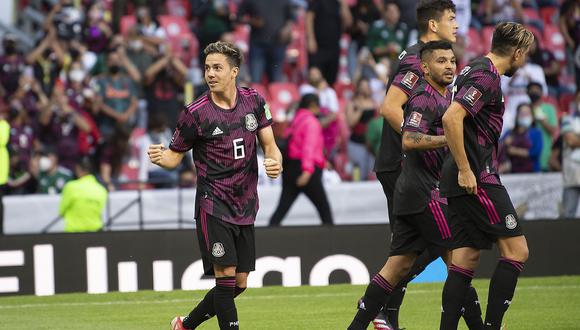 México derrotó 3-0 a Honduras en el marco de la fecha 5 de las Eliminatorias Concacaf y quedó como único líder. (Foto: EFE)
