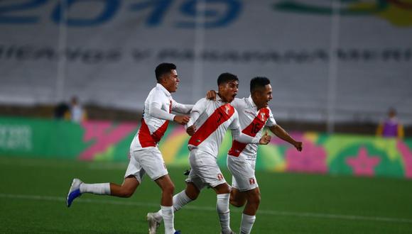 Perú vs. Honduras: Guivin anotó el 2-0 con este golazo de tiro libre en los Juegos Panamericanos Lima 2019. (Foto: Daniel Apuy - El Comercio)