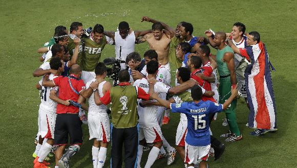 ¡Increíble! FIFA llamó a 7 jugadores de Costa Rica para doping