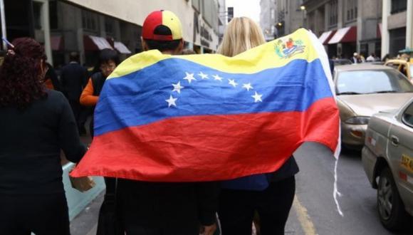 Las empresas extranjeras pagan a los trabajadores que tienen en Venezuela mucho menos de lo que cobrarían fuera.